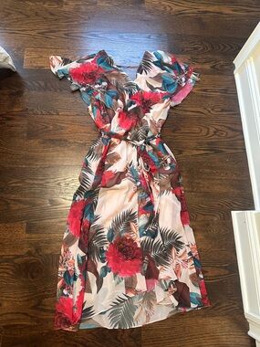 City Chic  Floral Dress - Red and Teal
Perfect for a beach wedding!!